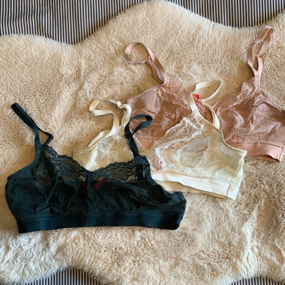 Spanx Women’s Spotlight On Lace Bralette 3-pack Bundle Size M Teal, Cream, Pink